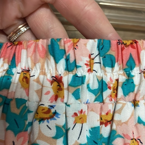 ePretty Size XL White and Pink Floral High-low Tier Lightweight Flowy Midi Skirt - Picture 8 of 9